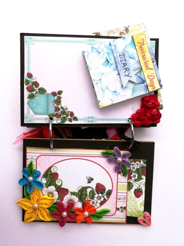 Camera Shaped Memories Mini Scrapbook image Camera Shaped Memories Mini Scrapbook image