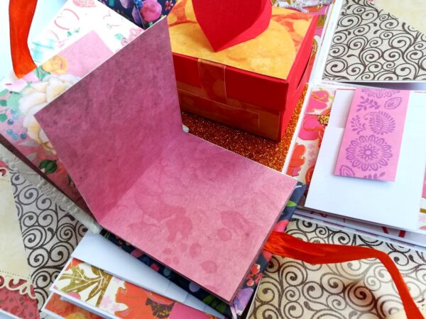 Love and Birthday Explosion Box with box and a mini booklet GIFT image