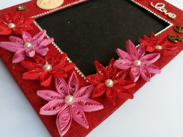 Love theme Quilled Photo Frame image Love theme Quilled Photo Frame image