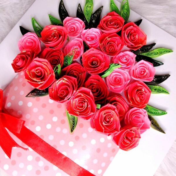 Luxury Quilled greeting card in box - Red Roses