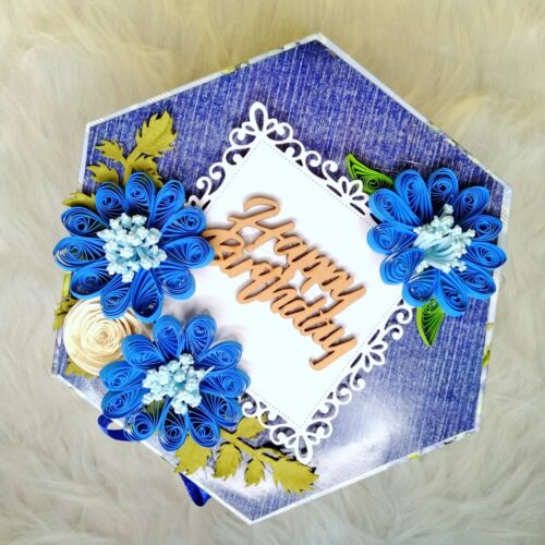 Hexagon shaped 5 layer explosion box