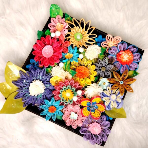 Quilled flower Home decor tray
