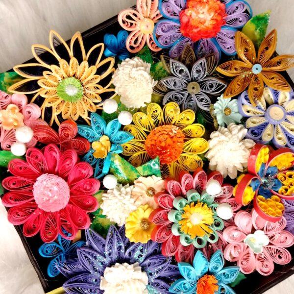 Quilled flower Home decor tray