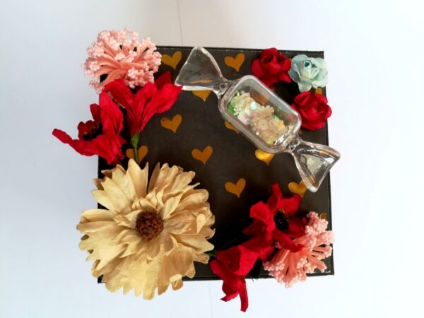 Love and Birthday Explosion Box With Battery Light Cake image