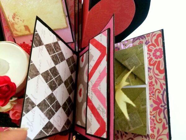 Love and Birthday Explosion Box With Battery Light Cake image