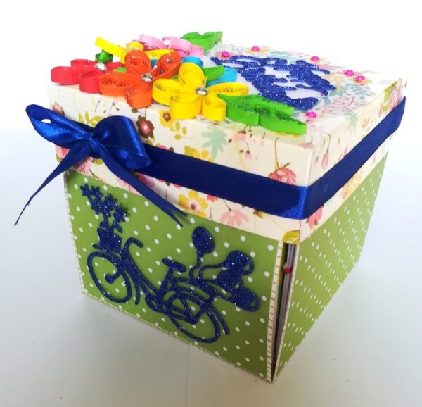 Love and Birthday Explosion Box With Battery Light Cake image