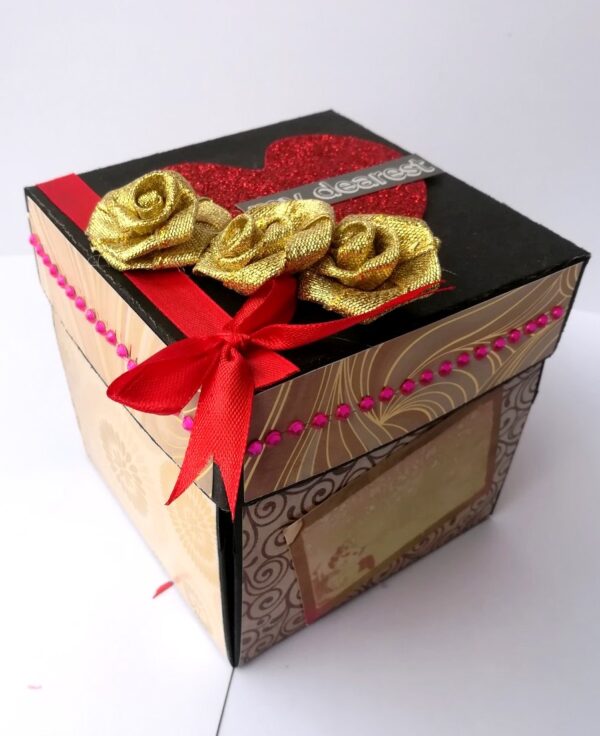 Golden and Red Love Explosion box image Golden and Red Love Explosion box image