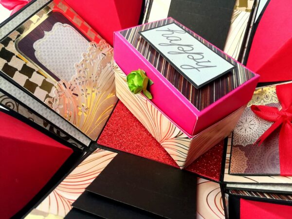 Golden and Red Love Explosion box image Golden and Red Love Explosion box image