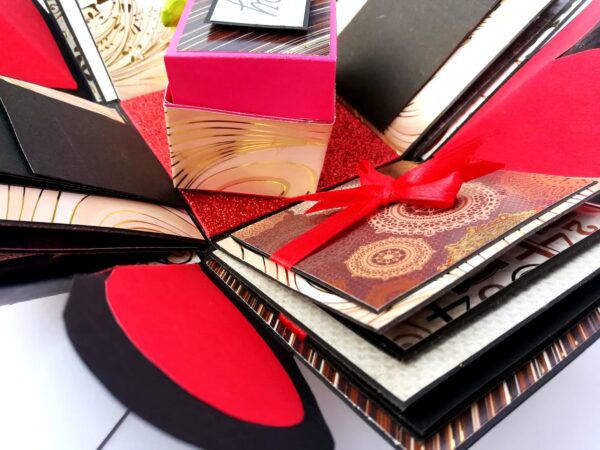 Golden and Red Love Explosion box image Golden and Red Love Explosion box image