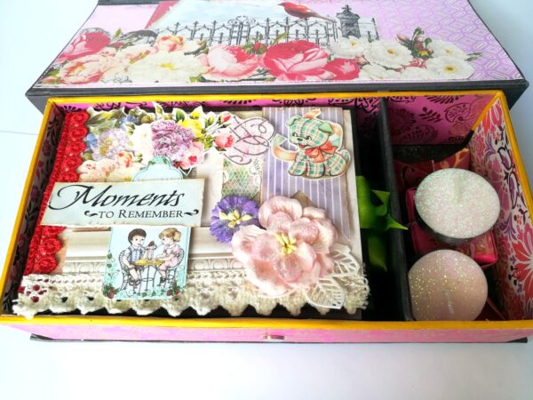Sparkling Designer Love Goodie Gift Box image