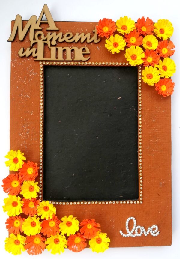 Quilled Flowers Photo Frame - Yell1 image
