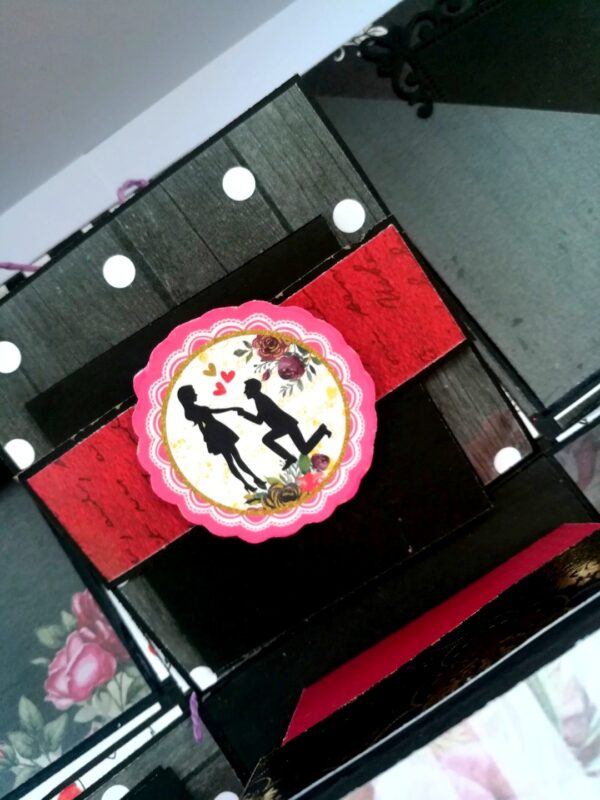 Valentine Explosion Box 1 image Valentine Explosion Box 1 image