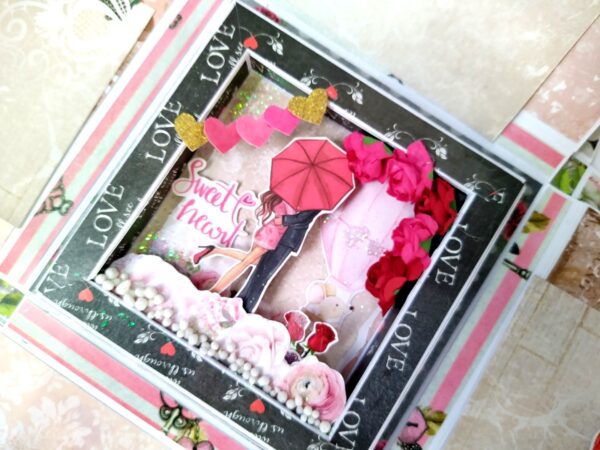 Captured Memories Mini Scrapbook image Captured Memories Mini Scrapbook image