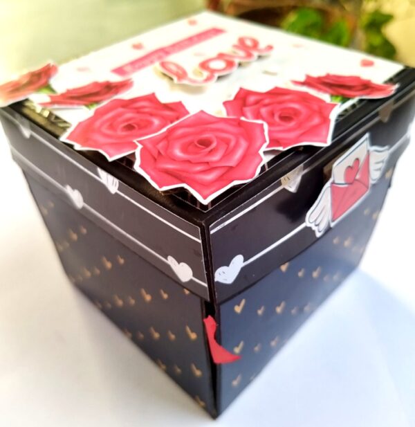 Mini Scrapbook In Explosion Box - Love Theme