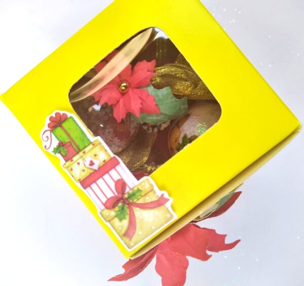 Christmas Ornaments - Pack Of 5 Balls
