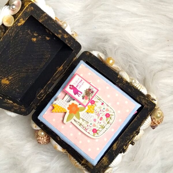 Seashell Box with cute mini scrapbook image Seashell Box with cute mini scrapbook image