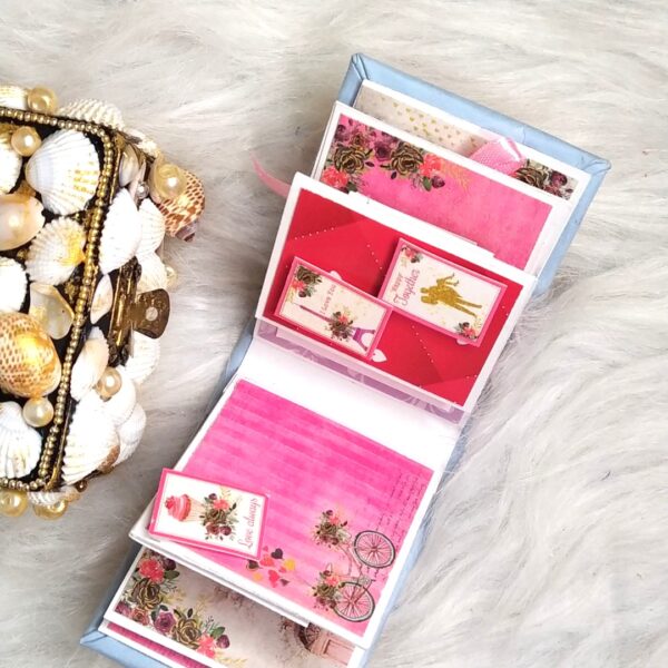 Seashell Box with cute mini scrapbook image Seashell Box with cute mini scrapbook image
