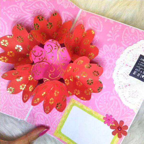 Best Mom Award Pop up Greeting Card image