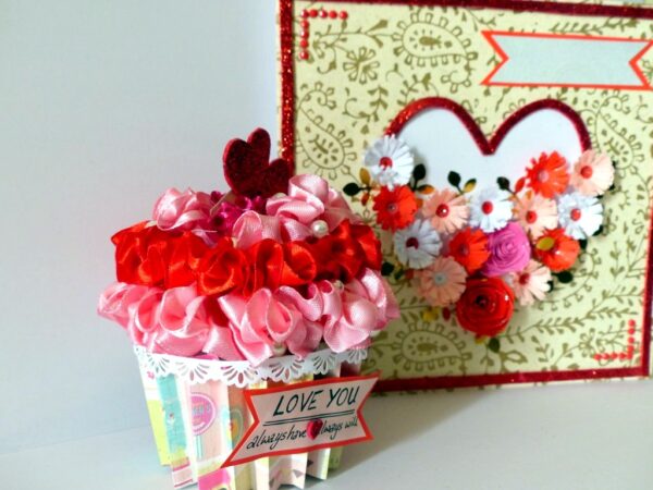 Valentine Combo Gift - Cute Cupcake and Greeting Card image