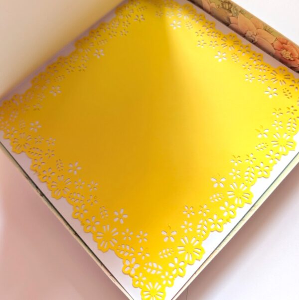 Yellows Quilled Greeting card with Light and Box